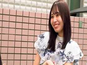寝取られ検証！セックスレスで悩む素人奥様に「メモリアルヌードフォト」と題された雑誌の特集だと騙し、絶倫チ〇ポ男と素肌密着偽撮影会！旦那よりも若くてカチカチに反り返ったチ〇ポがマ〇コまで1cmに超接近して奥様急激欲情！？痴女覚醒！　サンプル画像06